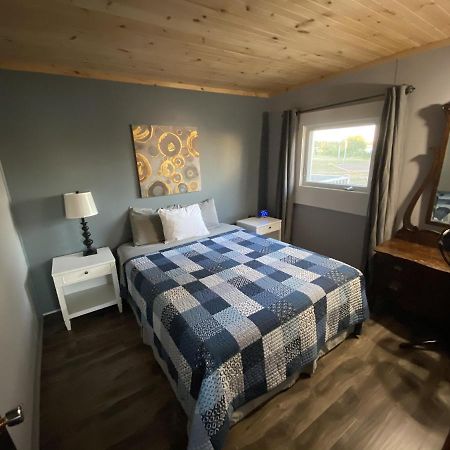 The Pines Motel And Cottages Rustico Экстерьер фото